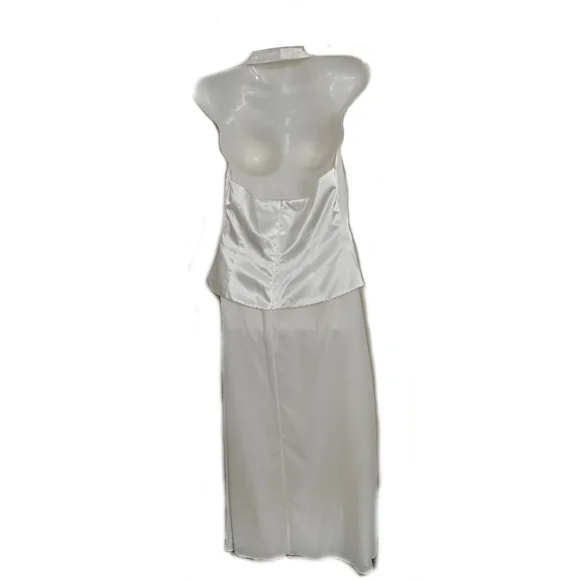 Cream halter-back gown - Picture 5 of 7